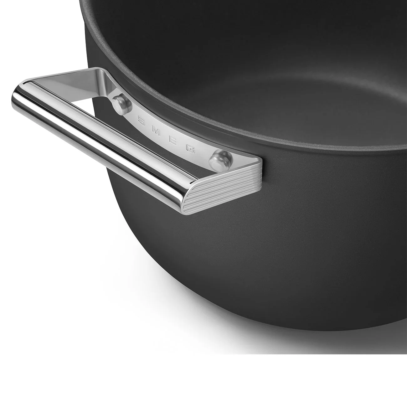 26cm Casserole Pot with Lid - Black (CKFC2611BLM) - Image 10