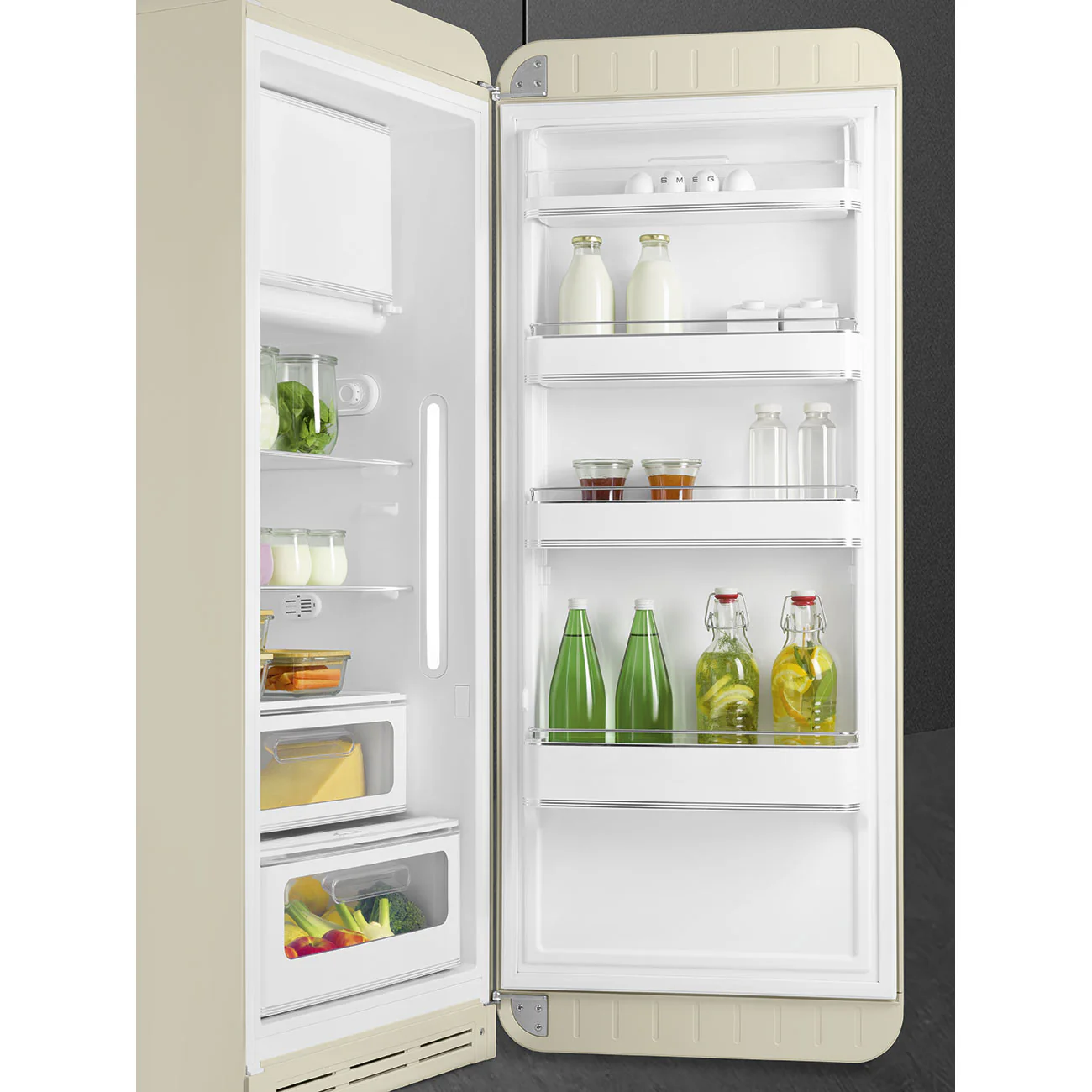 FAB28 50s Style 270L Retro Refrigerator Right Hand Hinge - Cream (FAB28RCR6AU) - Image 3