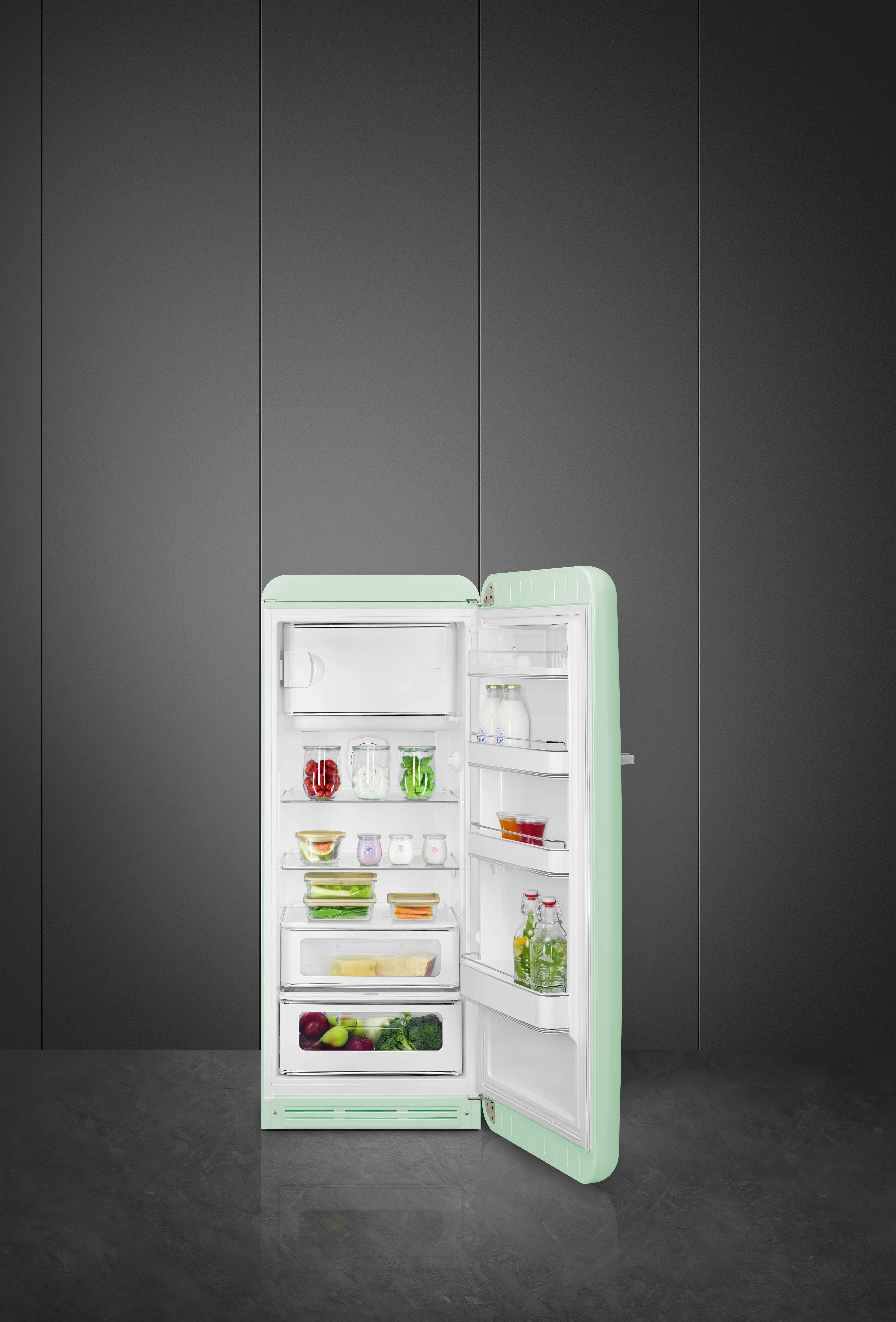 FAB28 50's Style 270L Retro Refrigerator Right Hand Hinge - Pastel Green (FAB28RPG5AU) - Image 5