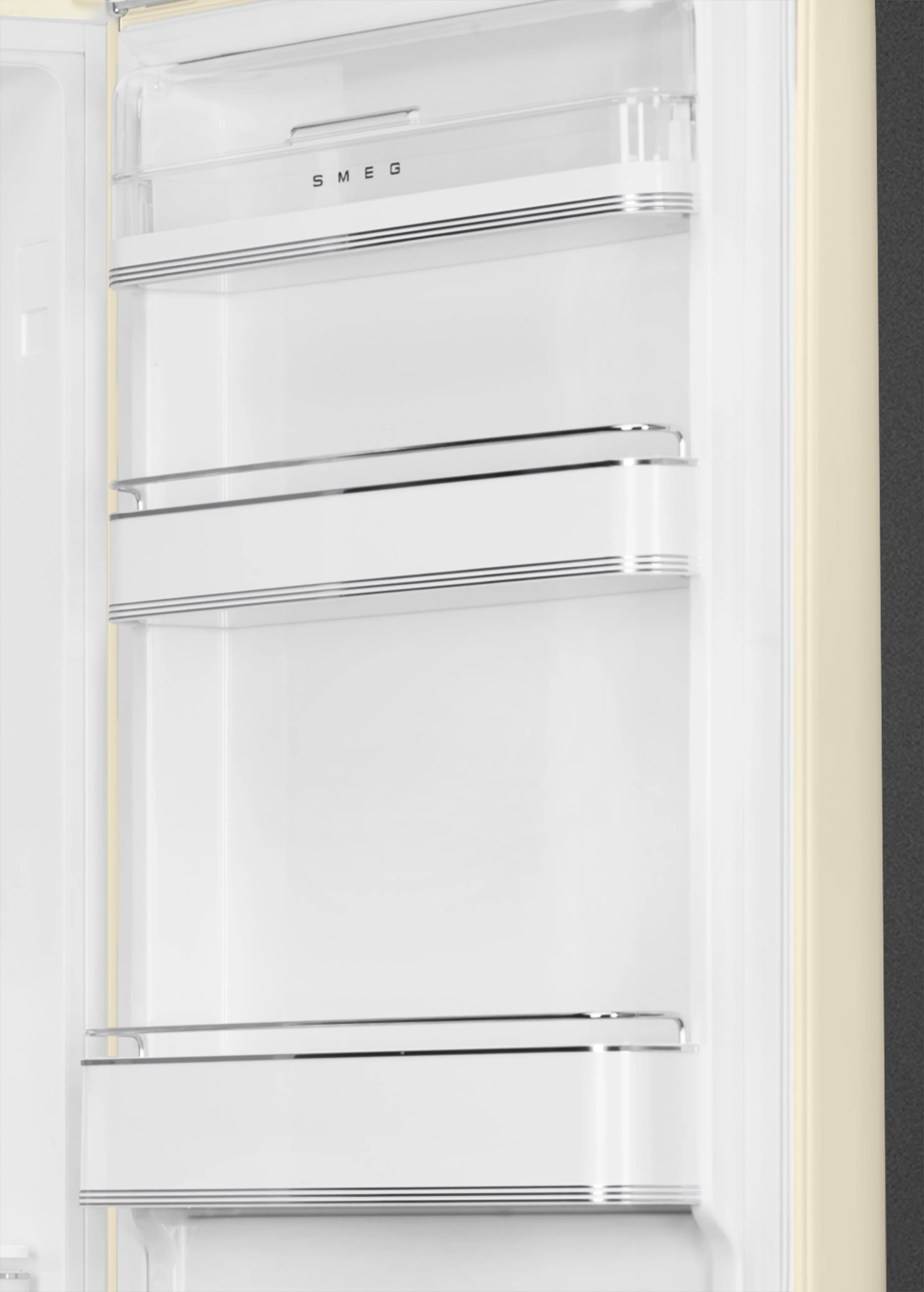 FAB32 50's Style 331L Retro Refrigerator Right Hand Hinge - Cream (FAB32RCR5AU) - Image 3
